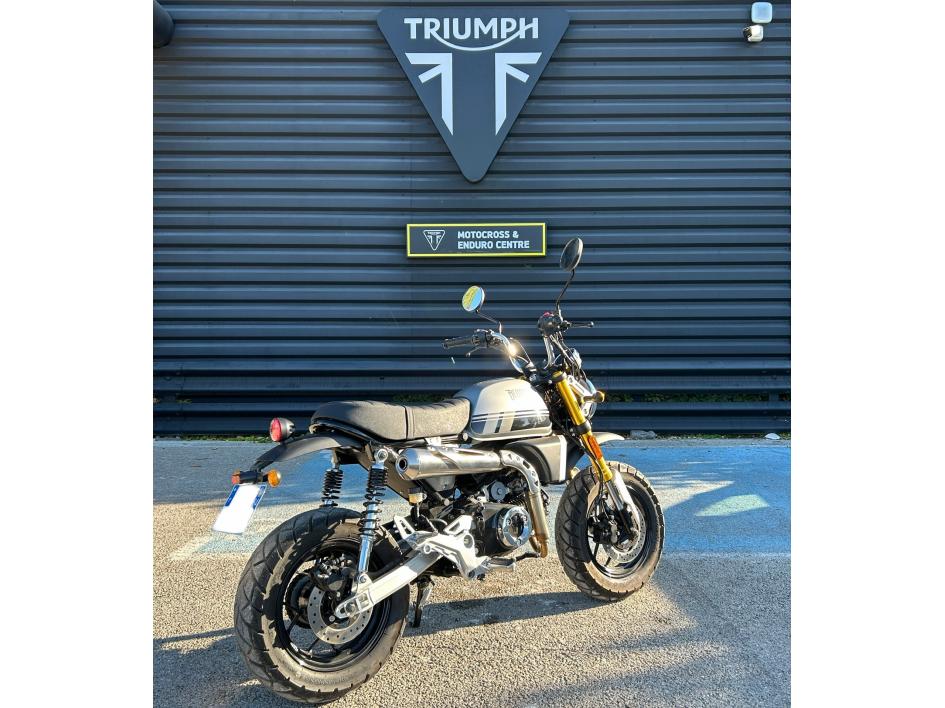 BLUROC MOTORCYCLE X BONGO