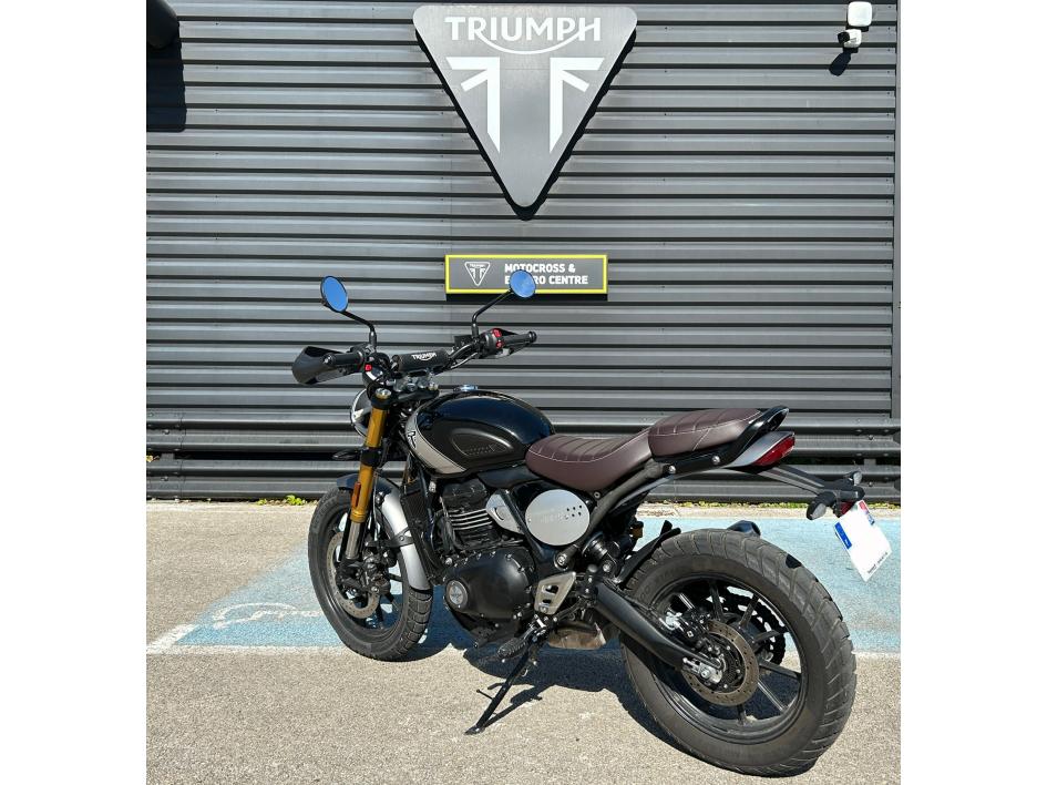 TRIUMPH Scrambler 400 X