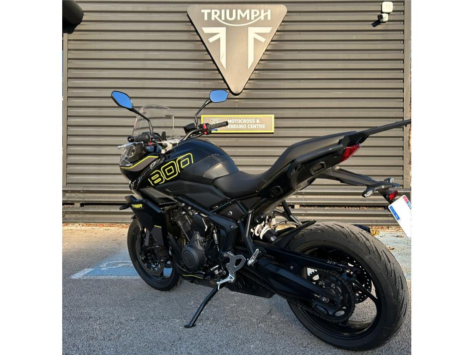 TRIUMPH TIGER SPORT 800