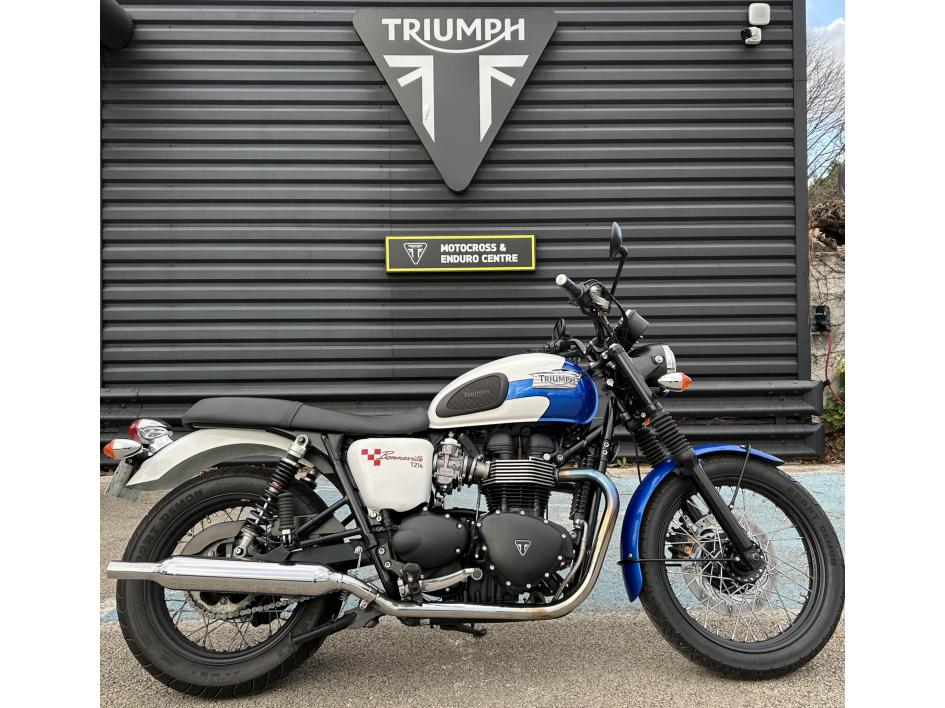 TRIUMPH Bonneville T214