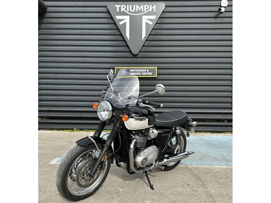 TRIUMPH BONNEVILLE T120