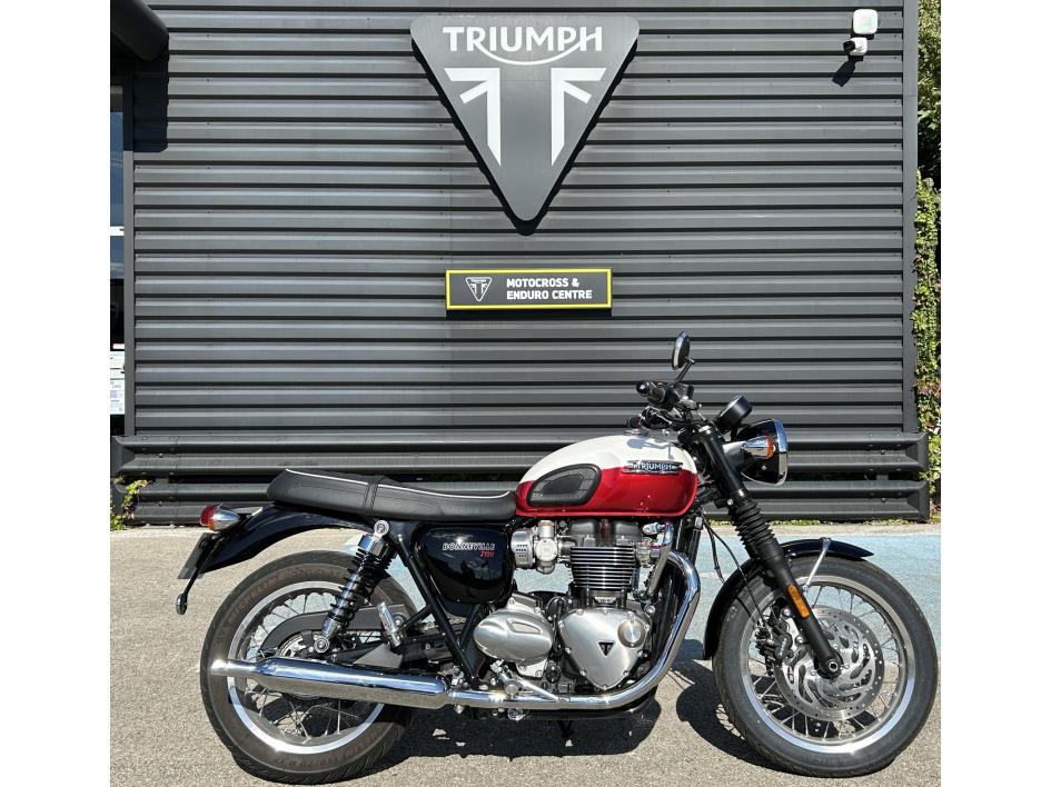 TRIUMPH BONNEVILLE T120