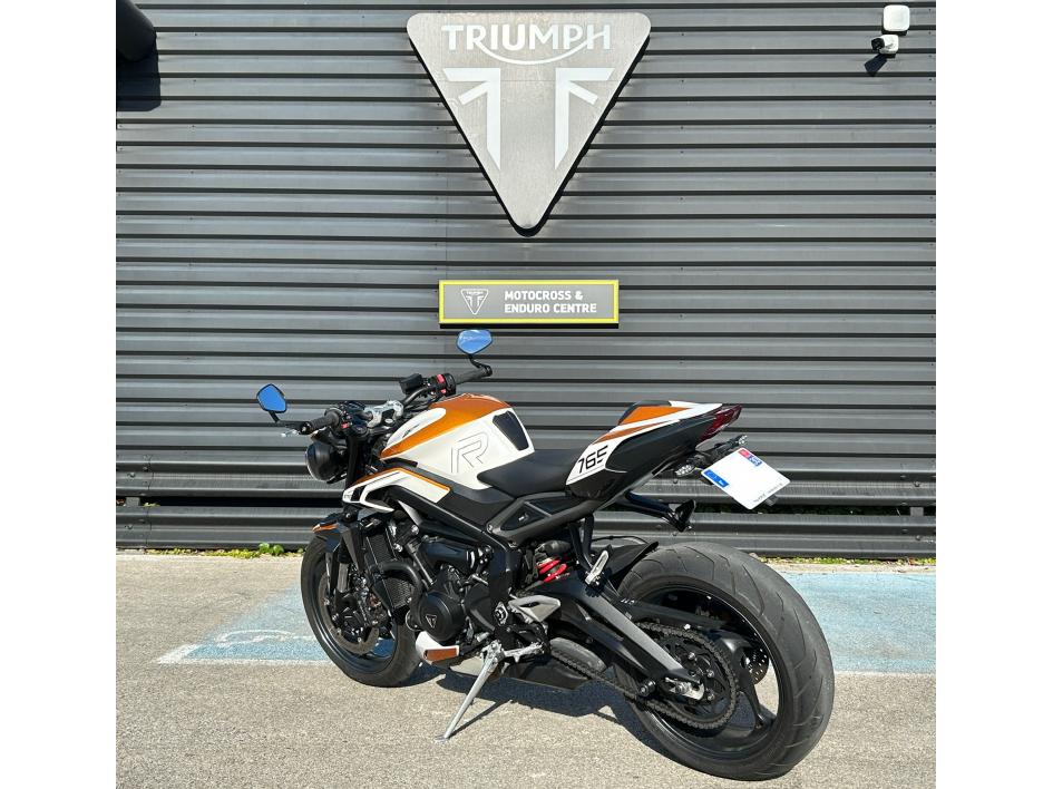 TRIUMPH STREET TRIPLE 765 R