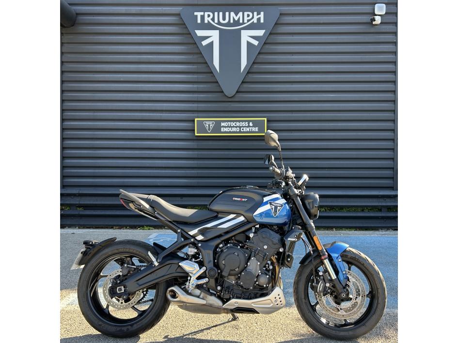 TRIUMPH TRIDENT 660