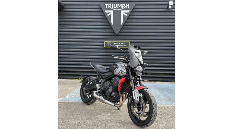 TRIUMPH TRIDENT 660