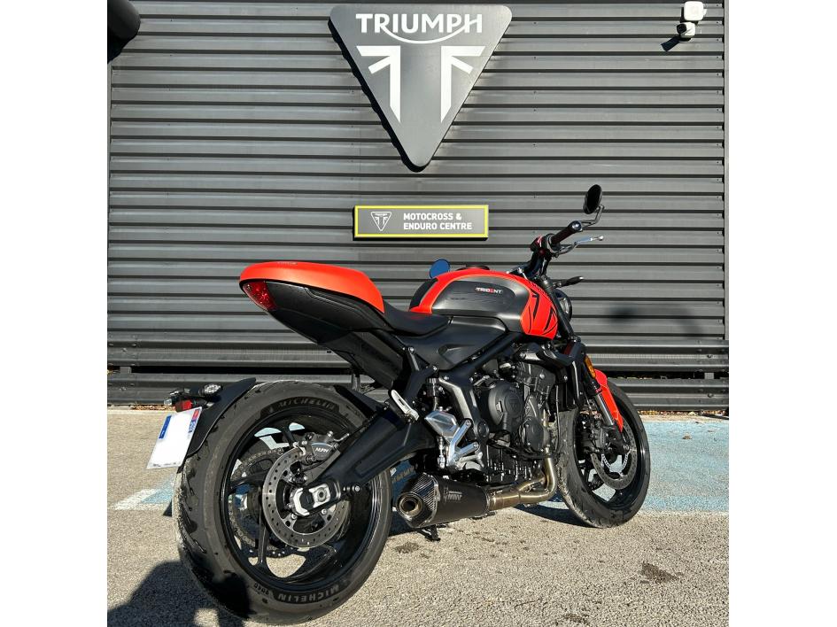 TRIUMPH TRIDENT 660