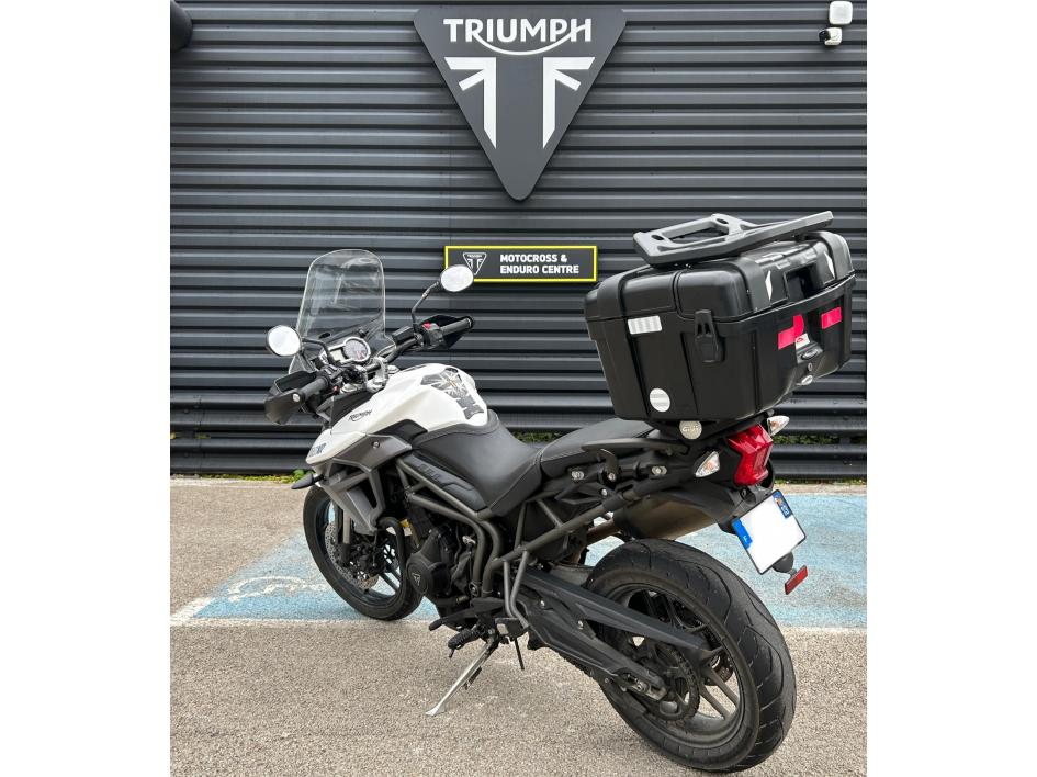 TRIUMPH TIGER 800 XR