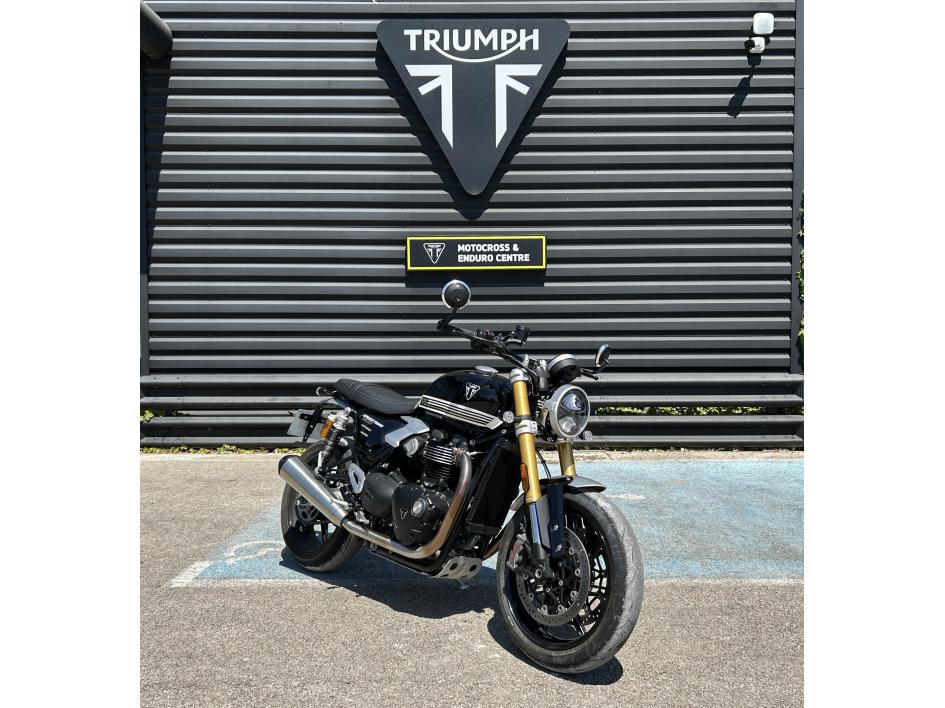 TRIUMPH SPEED TWIN 1200 RS