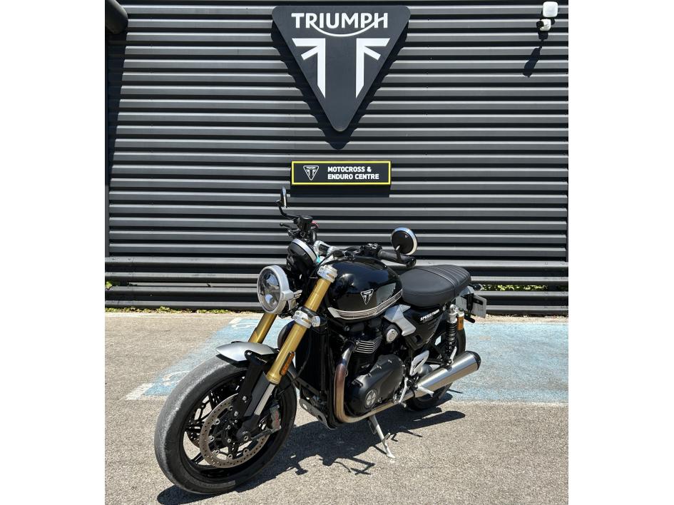 TRIUMPH SPEED TWIN 1200 RS