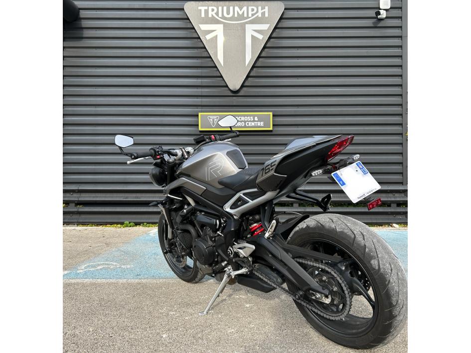 TRIUMPH STREET TRIPLE 765 R